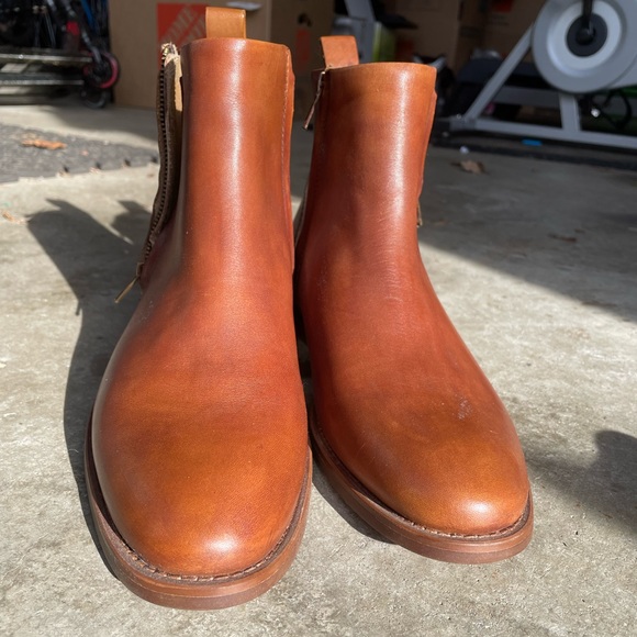 Brand New Brown Chelsea Boot - Picture 1 of 5